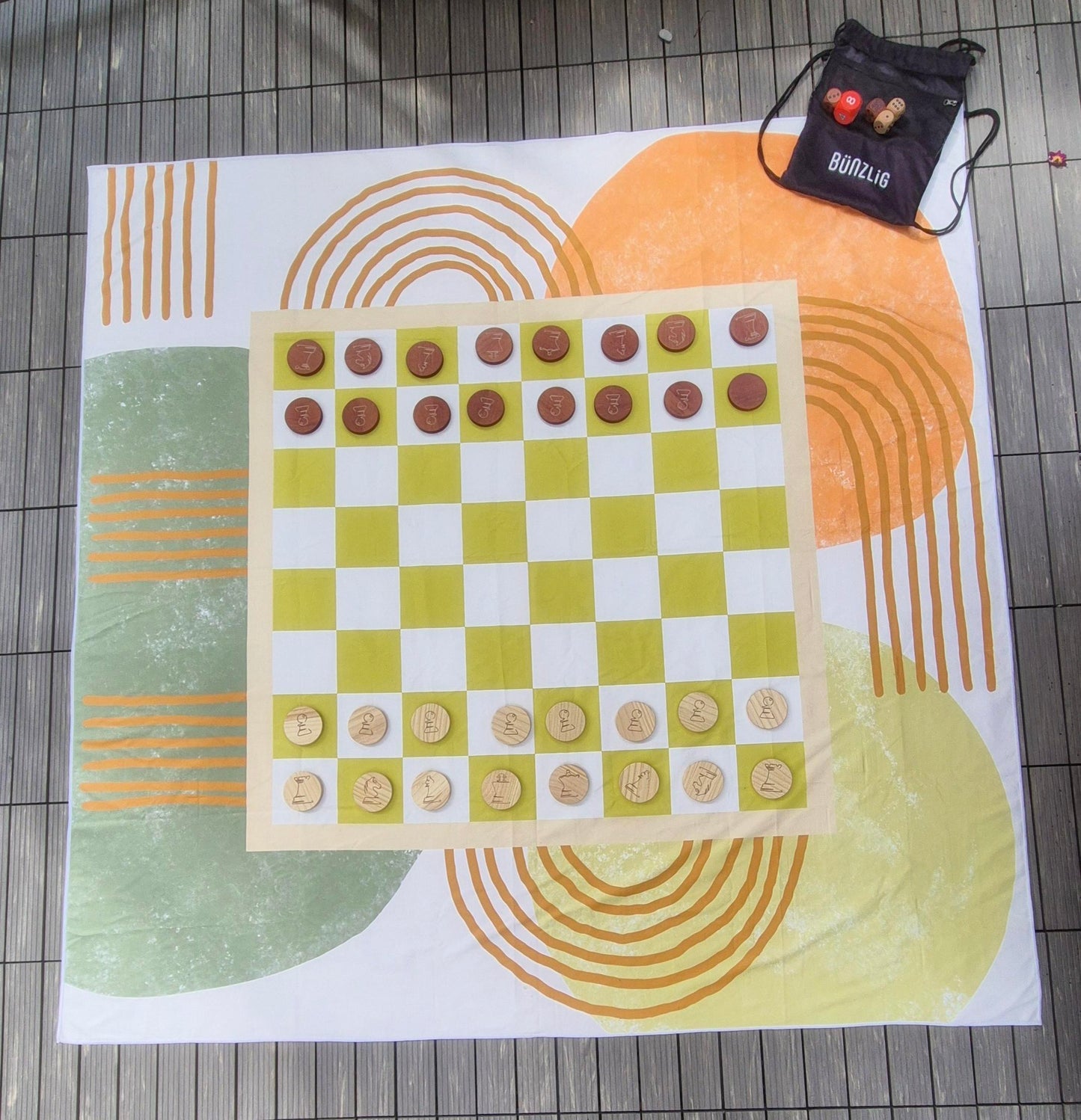 Spieltuch-Set "Backgammon, Dame und Schach" aus ca. 50 recycelten PET-Flaschen